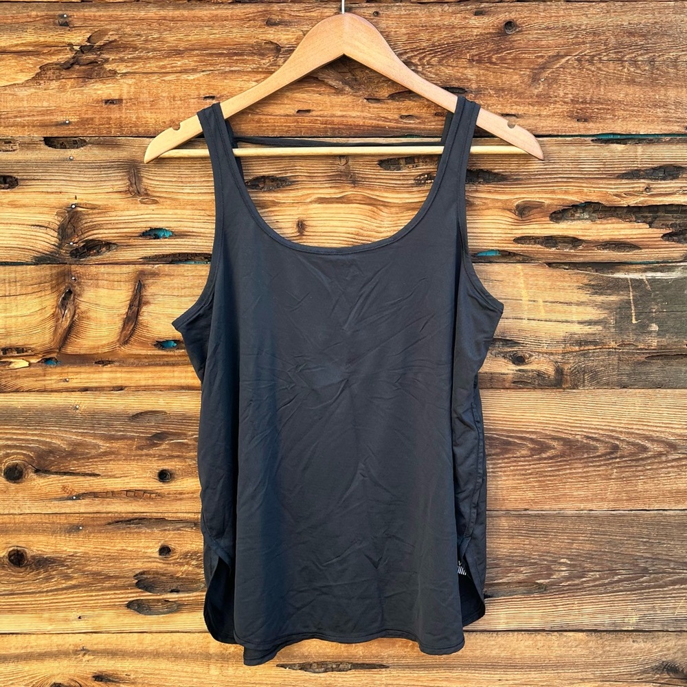 VICTORIA’S SECRET | VSX Sports Black Sleeveless Flowy Athletic Top M